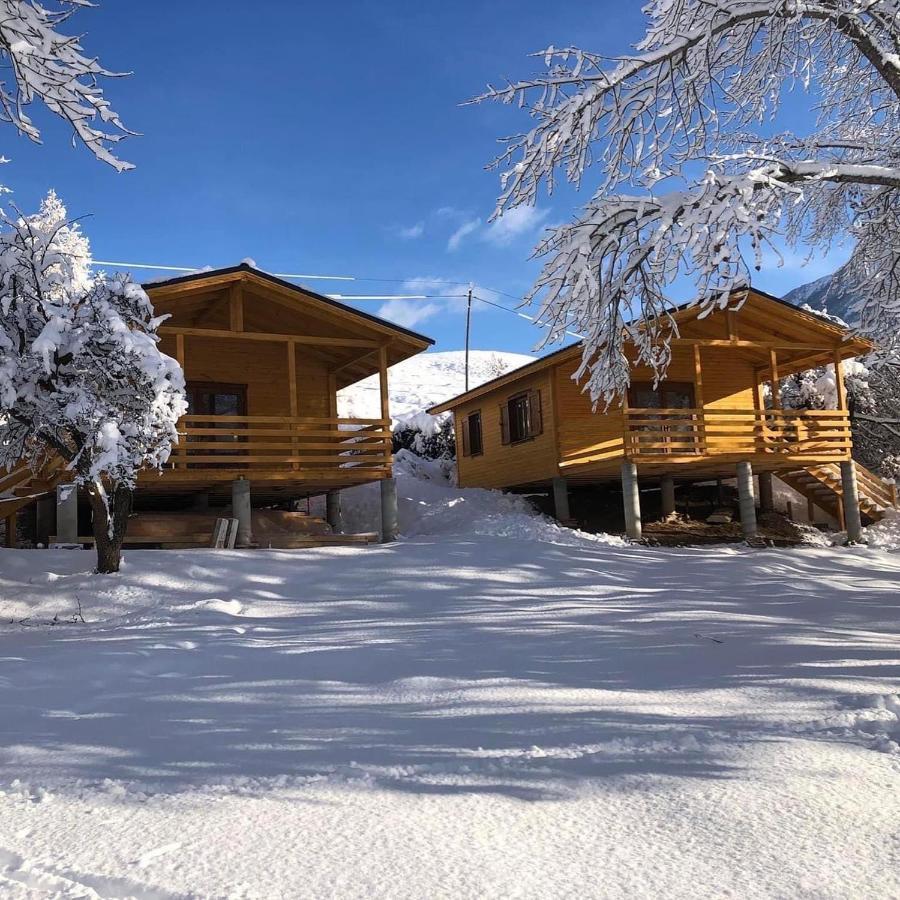 Camping, Hotel De Plein Air Les Cariamas Chateauroux-les-Alpes Exteriör bild