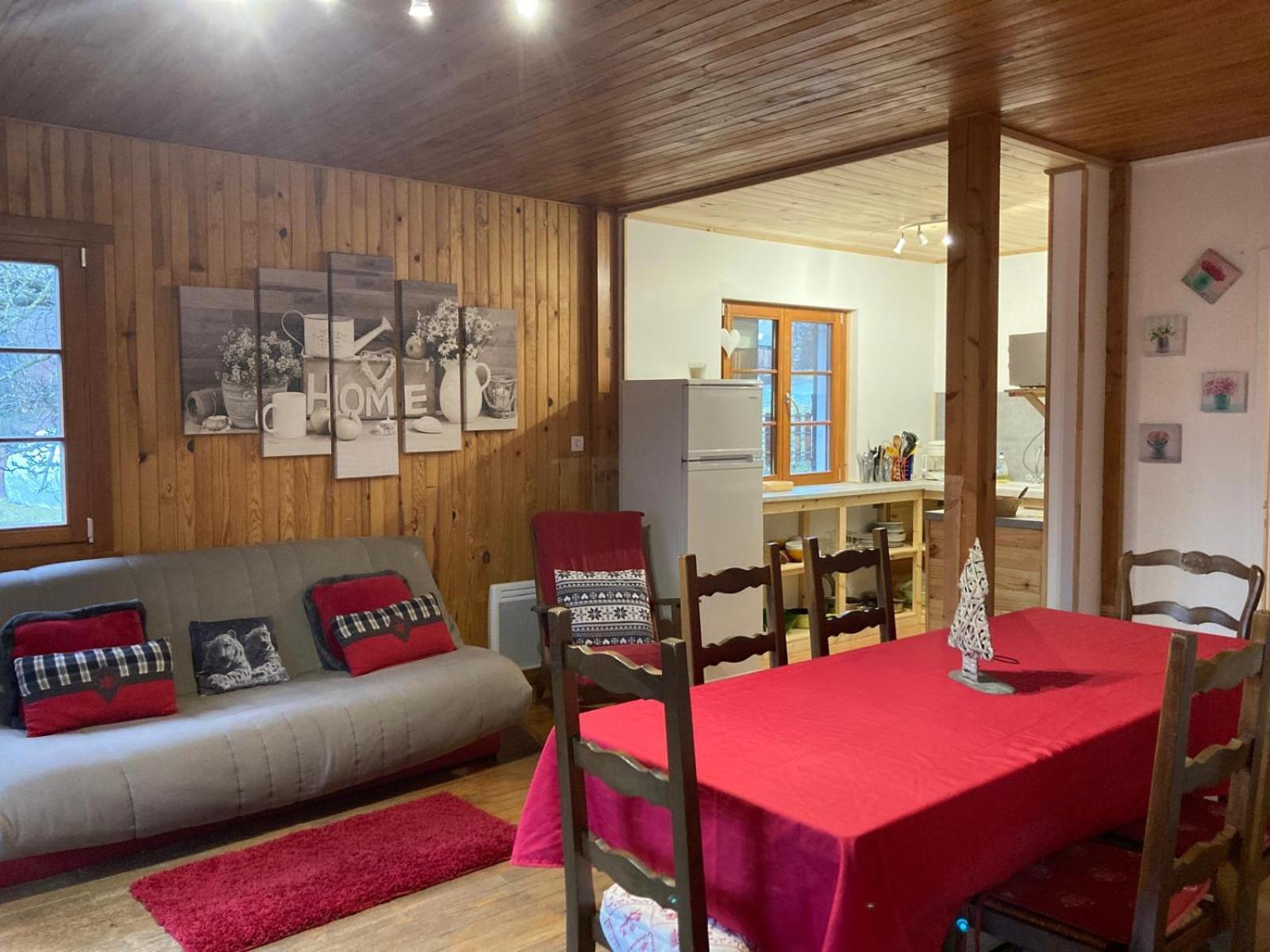 Camping, Hotel De Plein Air Les Cariamas Chateauroux-les-Alpes Exteriör bild